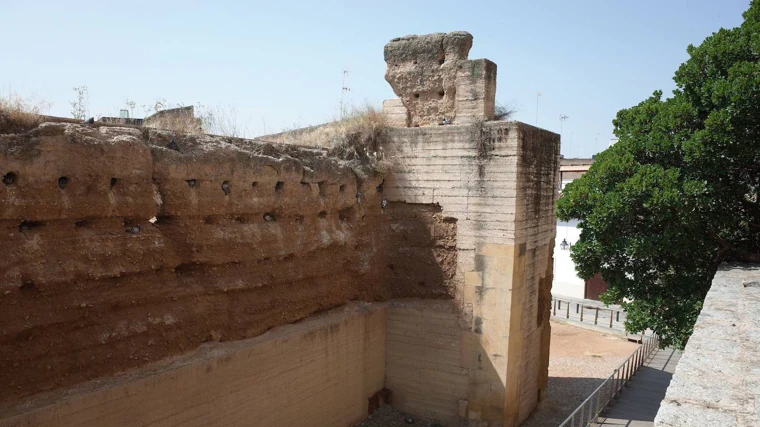 Restos de muralla almohade en la capital cordobesa