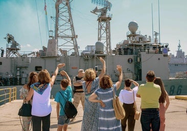 Los que velan por los soldados que viven en los buques de la Armada