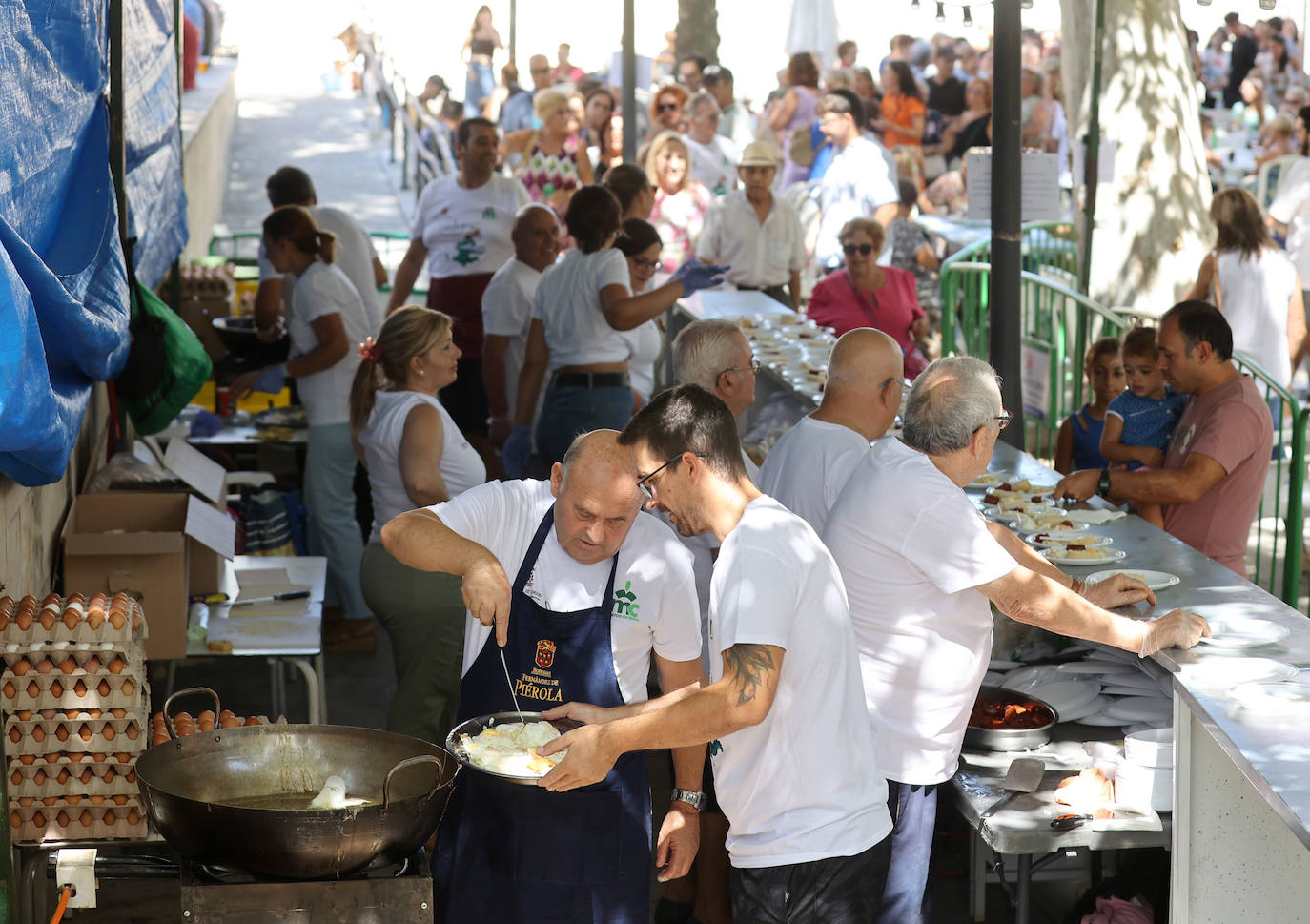 Velá Fuensanta 2024: la popular &#039;huevá&#039; del Pocito en imágenes