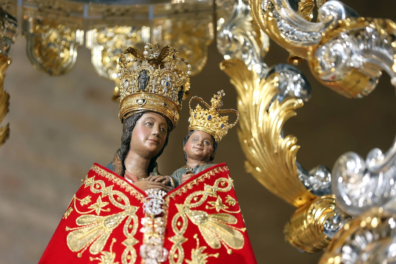 La solemne misa por el día de la Virgen de la Fuensanta, en imágenes