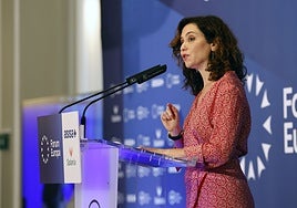 Ayuso se adelanta a Juanma Moreno y presenta el primer recurso de inconstitucionalidad contra la Ley de Amnistía