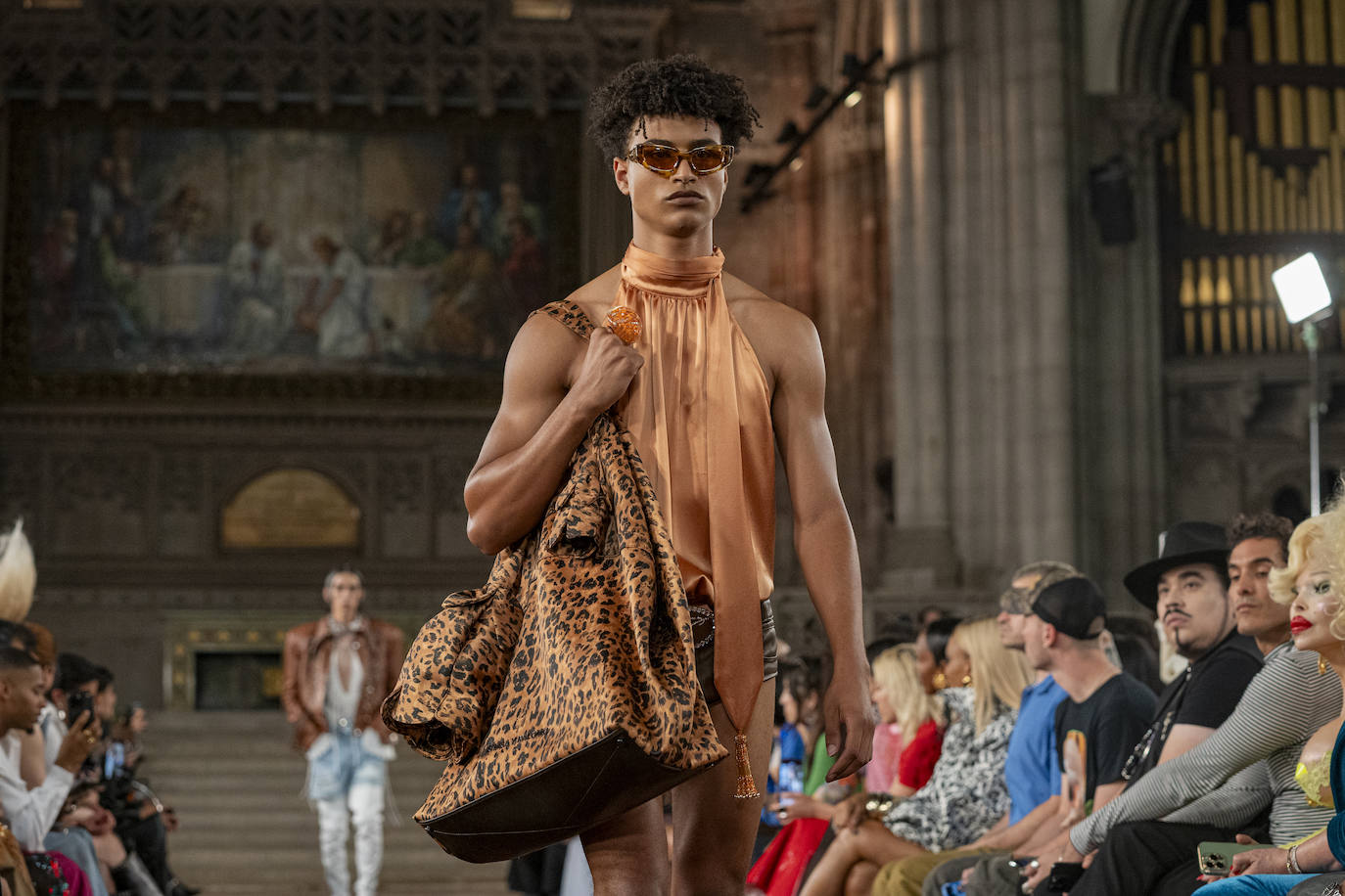 En imágenes, Palomo Spain sube al séptimo cielo en Nueva York con su nueva colección