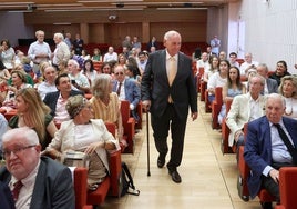 Homenaje a Manuel Concha: los 'corazones agradecidos' de Córdoba ensalzan al cirujano