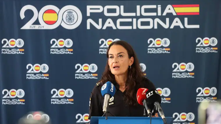 La comisaria de Policía de Córdoba María Dolores López durante una rueda de prensa este martes