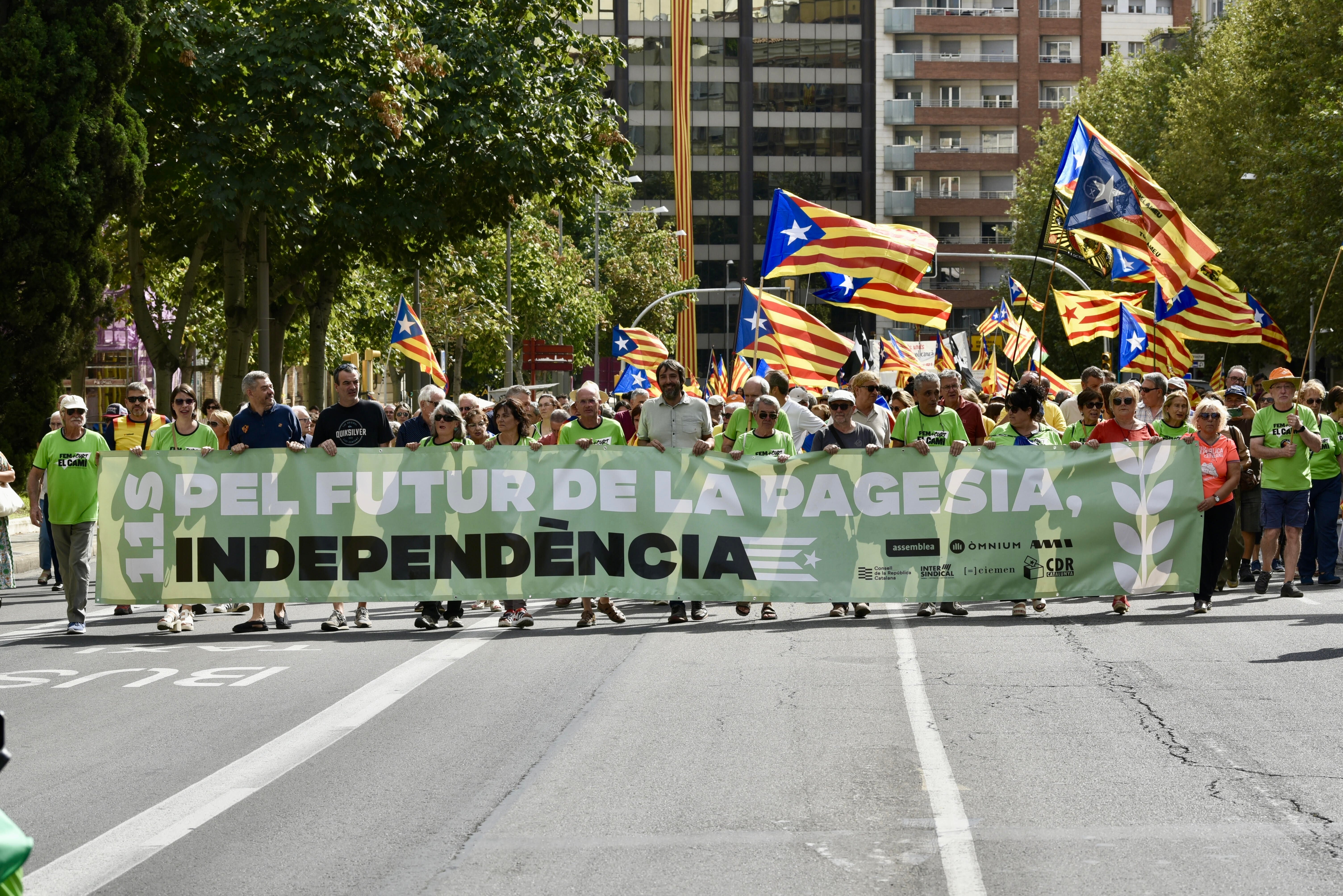 Cabecera de la manifestación de la ACN en Lérida.