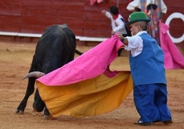 Exigen la suspensión de 'Popeye torero con sus enanitos marineros' en la plaza de toros de Numancia de la Sagra (Toledo)