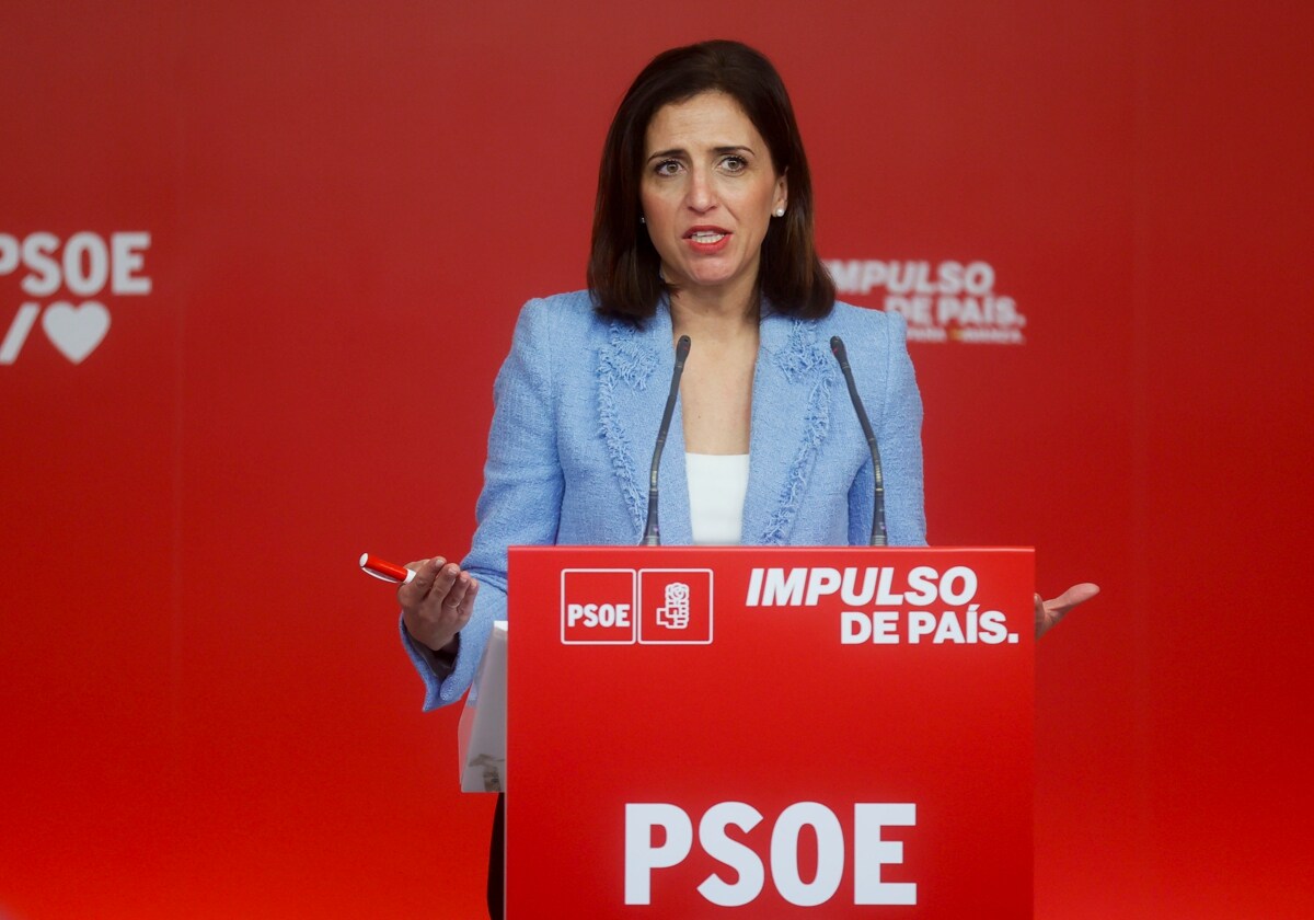 La portavoz socialista Esther Peña