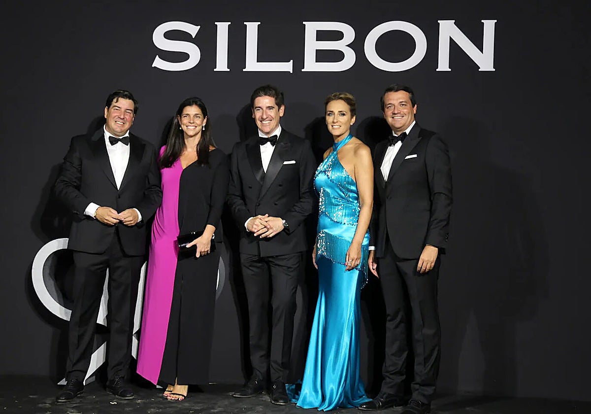 Invitados en la fiesta de celebración por el 15 aniversario de Silbon