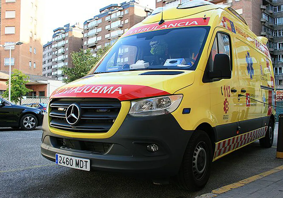 Ambulancia de Sacyl en una imagen de archivo del 1-1-2