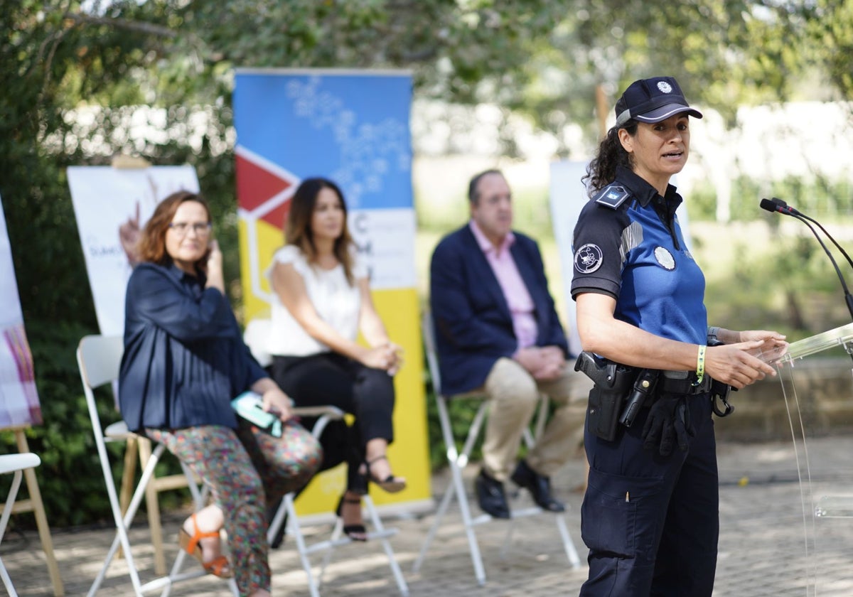 Presentación de la campaña anti novatadas por la Policía Municipal, en 2013