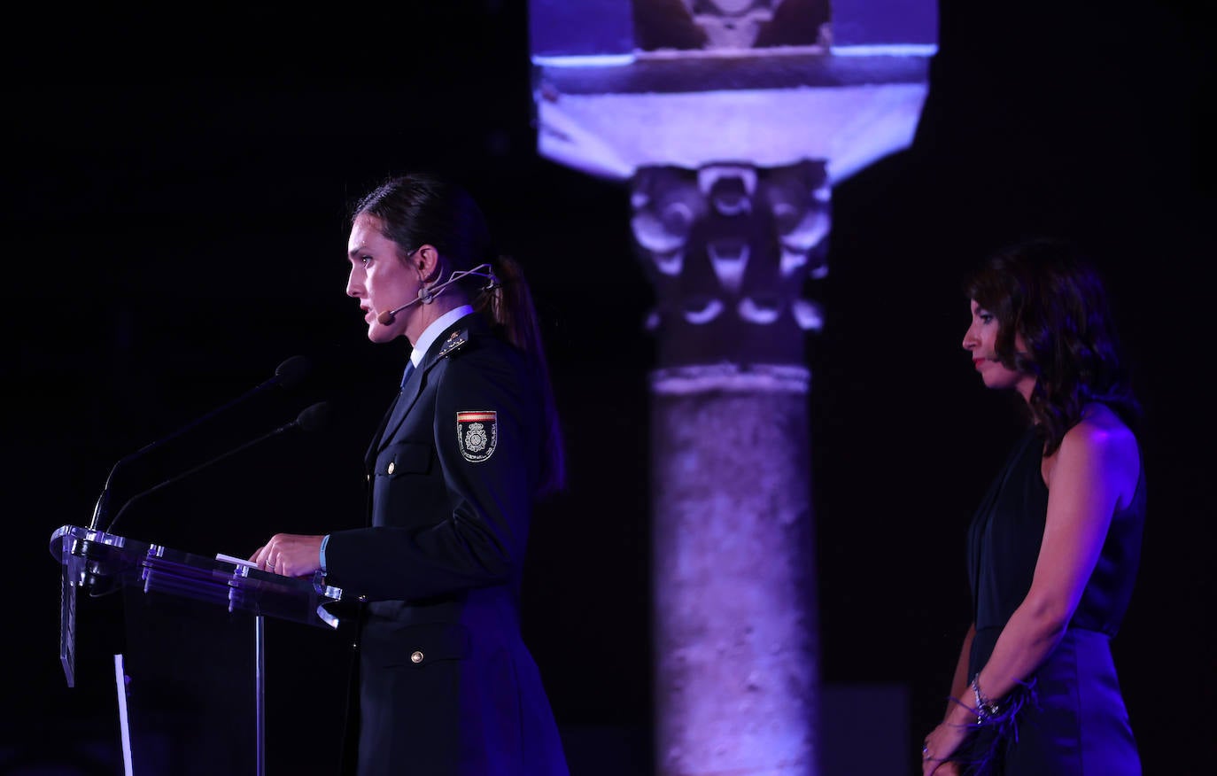 La gala de los 200 años de la Policía Nacional en Córdoba, en imágenes