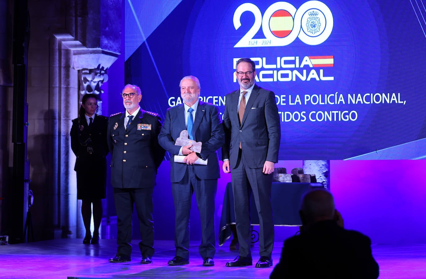 La gala de los 200 años de la Policía Nacional en Córdoba, en imágenes