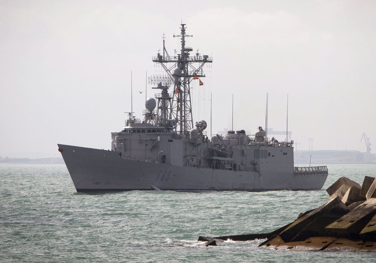 Fragata Canarias de la Armada española