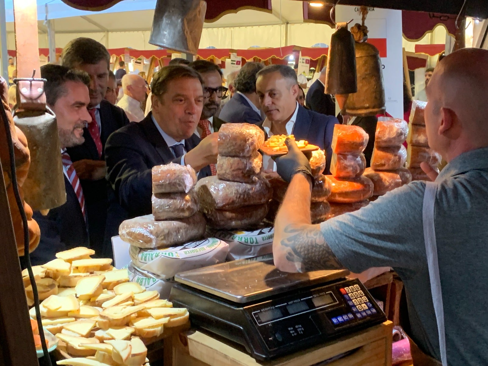 La Feria del Queso de Zuheros, en imágenes