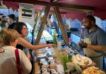 Unas 12.000 personas disfrutaron de la Feria del Queso de Zuheros
