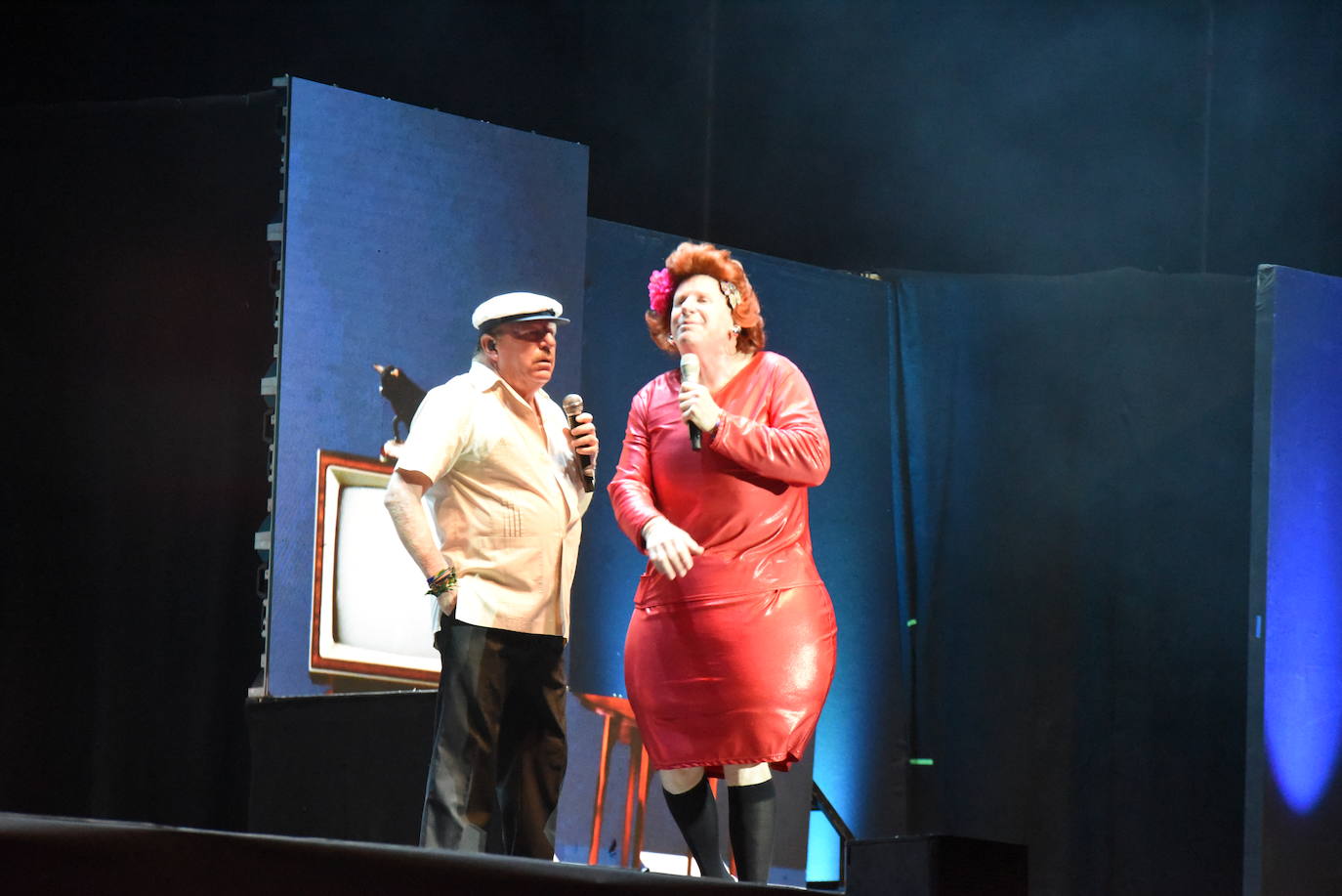 Los Morancos, durante un momento de su espectáculo en la Plaza de Toros