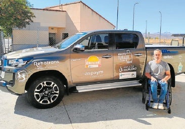 'Rally' solidario con silla en el maletero