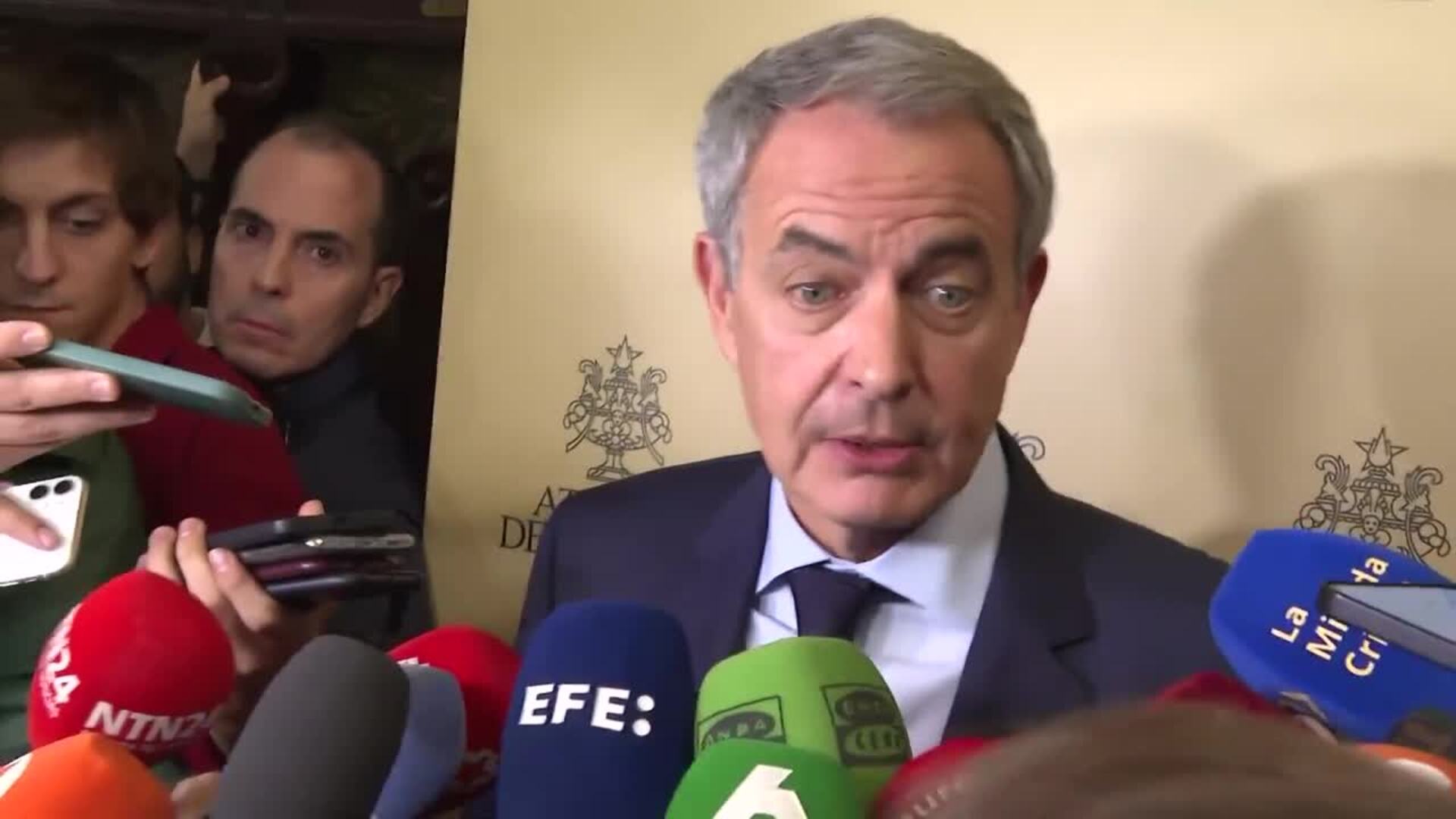 Zapatero evita pronunciarse sobre lo que ha pasado en Venezuela para no romper la &quot;conflianza&quot;