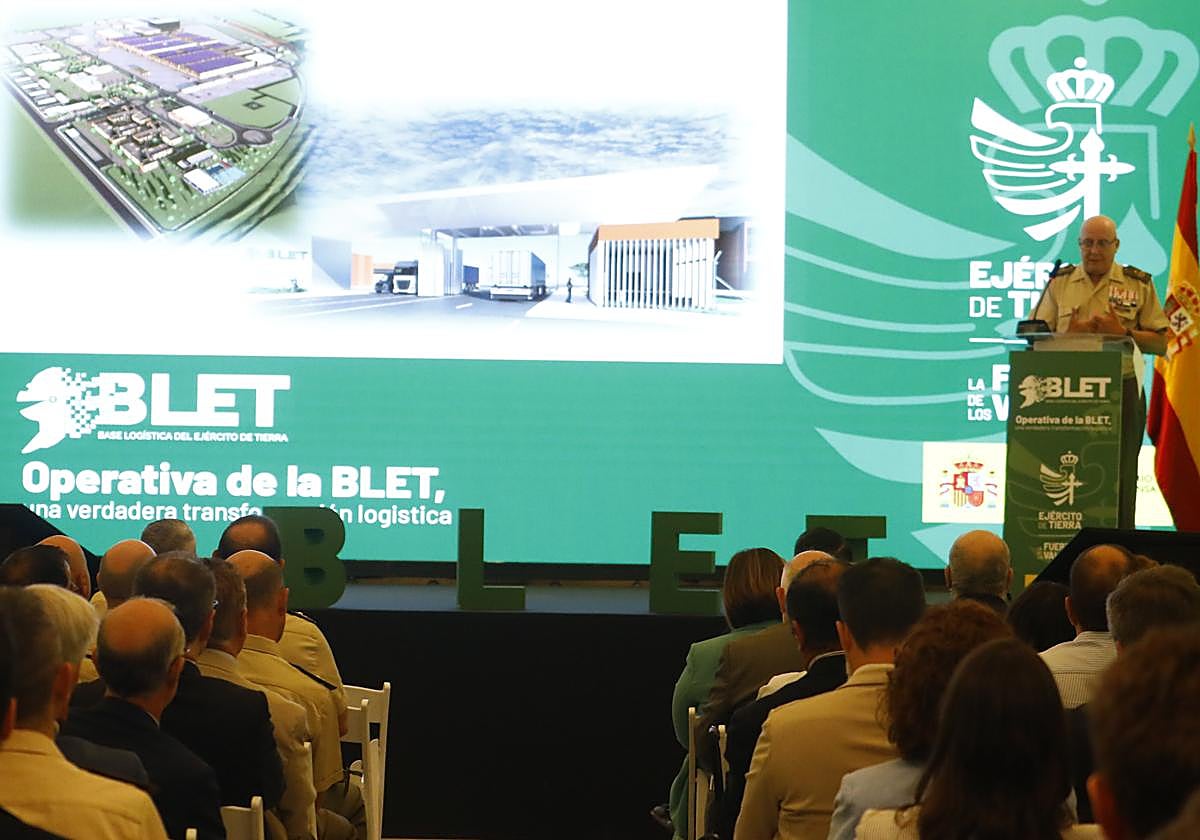 El teniente general Luis Cebrián, este martes durante su intervención en el VIII taller dedicado a la BLET
