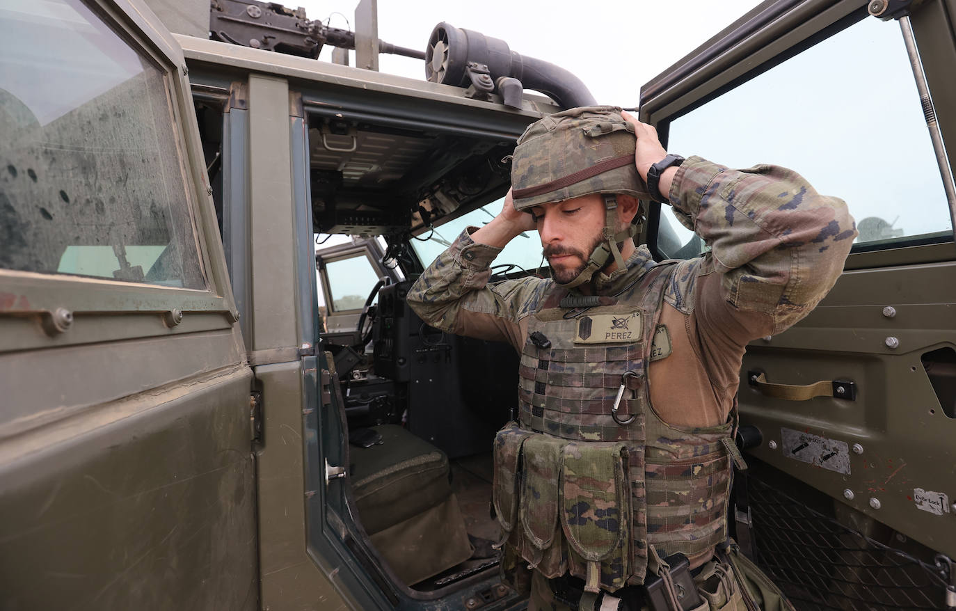 Fotos: Los militares de la BRI X se adiestran para sus misiones en el Líbano y Letonia