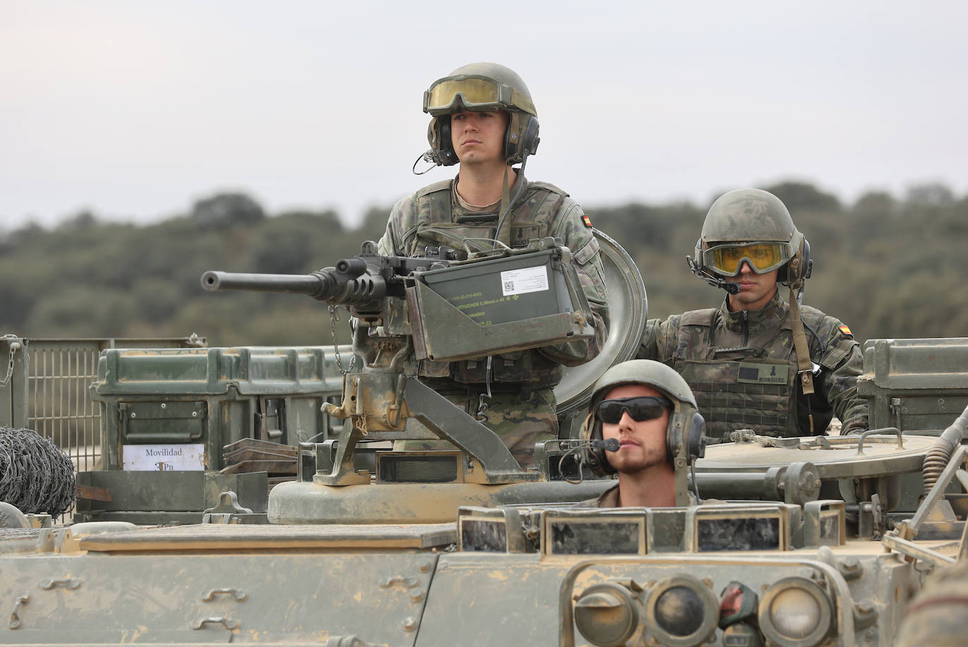 Fotos: Los militares de la BRI X se adiestran para sus misiones en el Líbano y Letonia