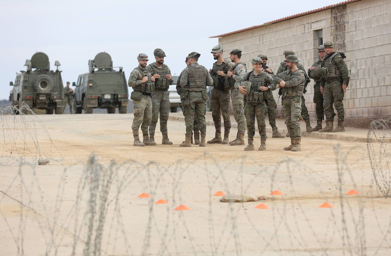 Fotos: Los militares de la BRI X se adiestran para sus misiones en el Líbano y Letonia