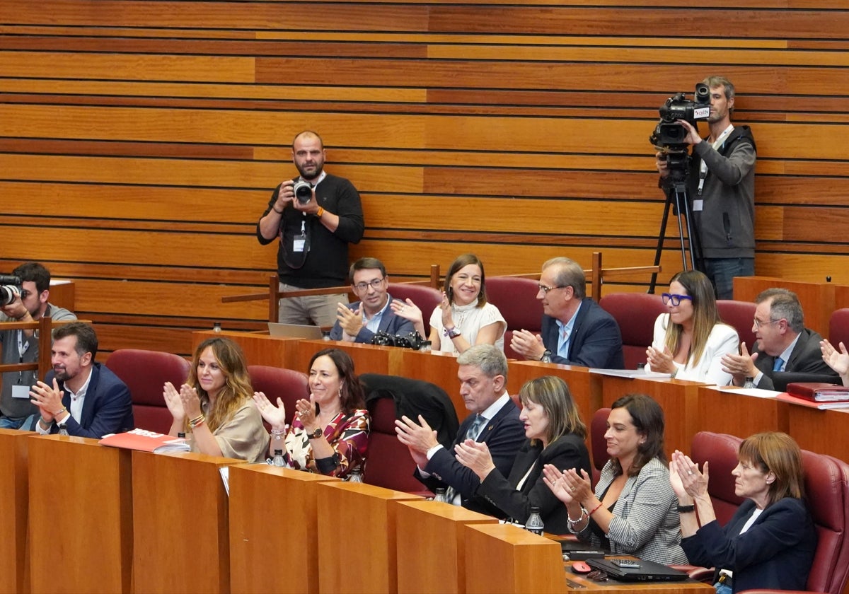 La bancada socialista, este martes en el Pleno de las Cortes de Castilla y León