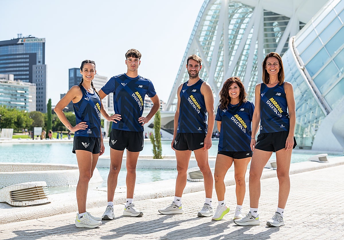 Imagen de corredores con la nueva camiseta oficial de Maratón Valencia
