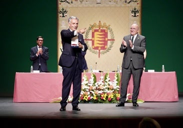 Valladolid distingue con su Medalla de Oro a la AECC: «El empuje de la ciudad es lo que nos ayuda a avanzar»