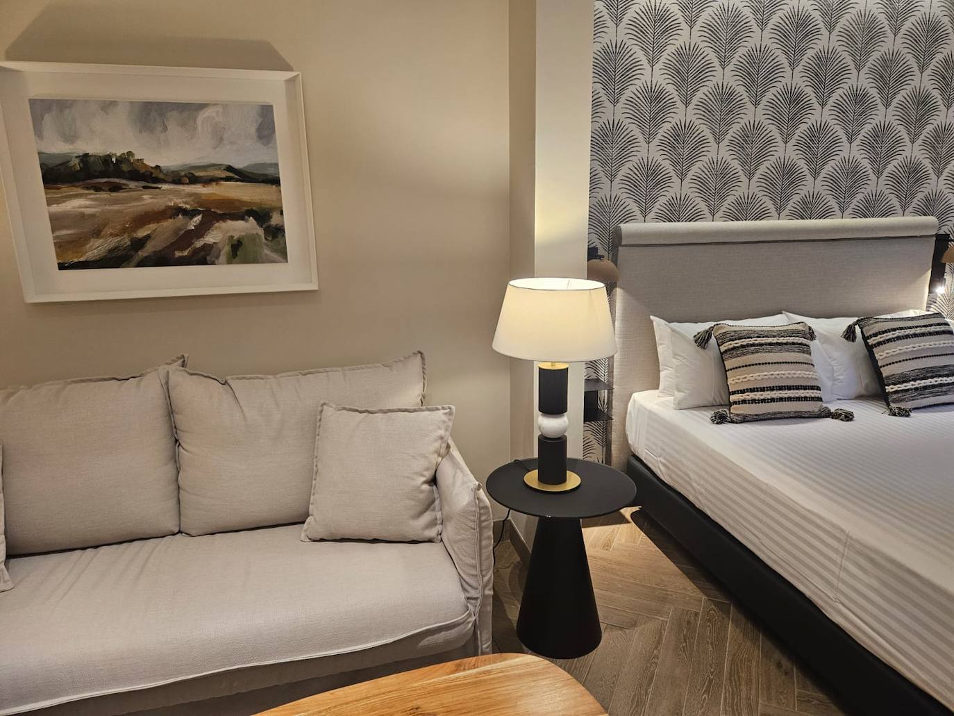 Fotos: los espectaculares nuevos apartamentos turísticos de la plaza del Potro