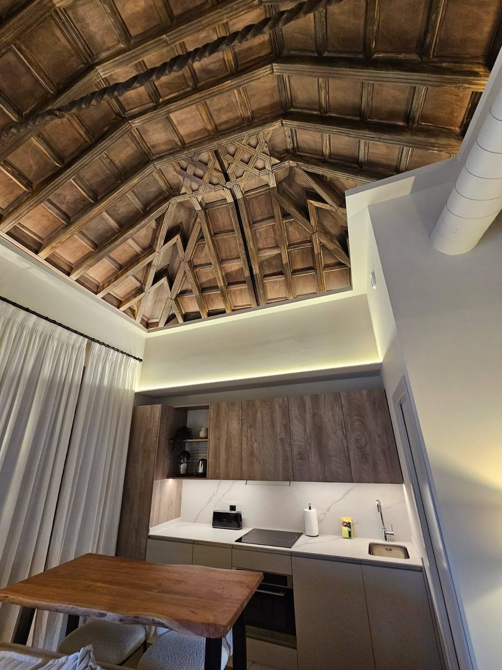 Fotos: los espectaculares nuevos apartamentos turísticos de la plaza del Potro