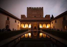 Amanecer en el interior de la Alhambra, un sueño que se ha hecho realidad para 500 granadinos