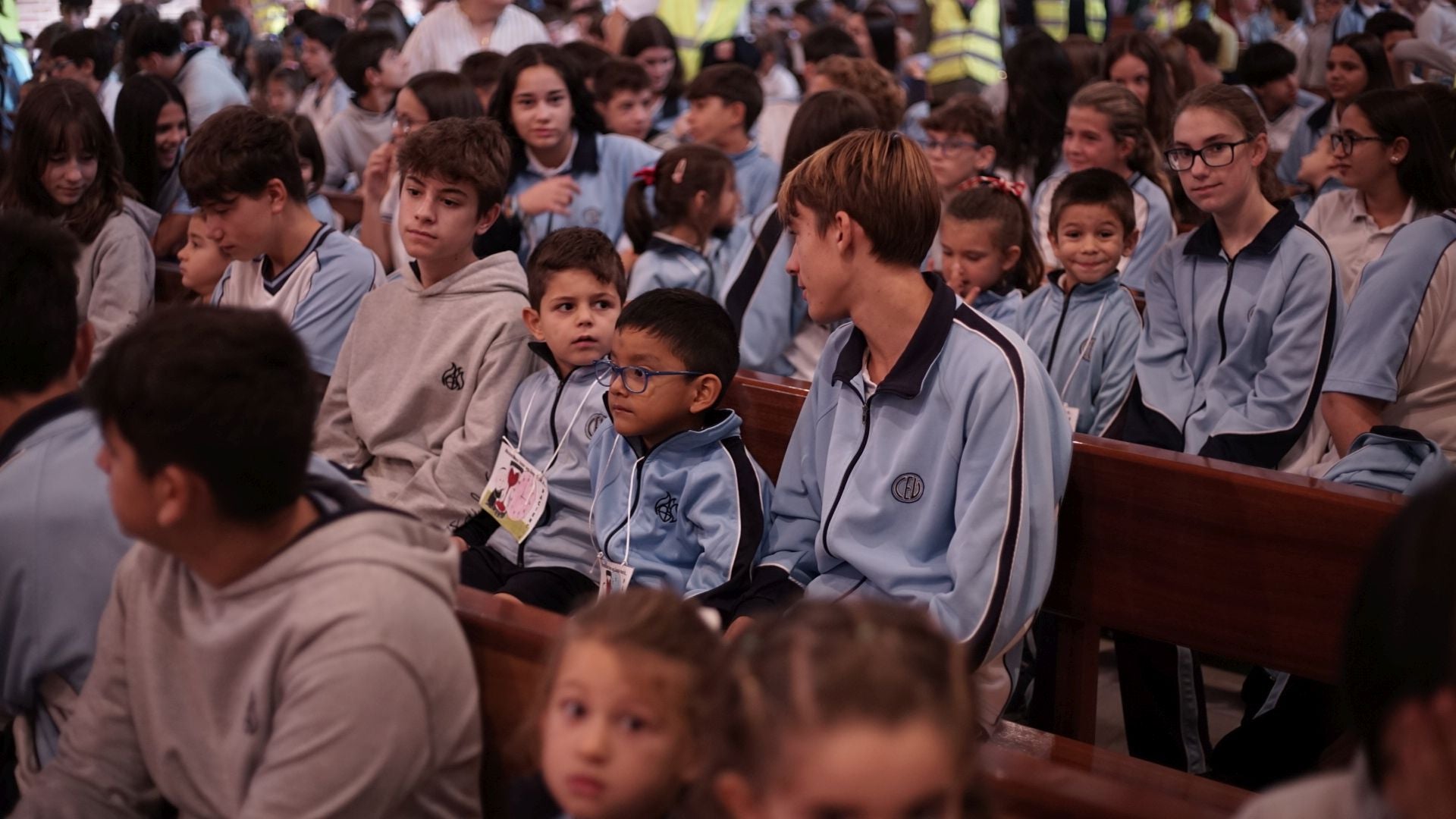 El colegio Tavera peregrina a la parroquia de Santa Teresa de Toledo