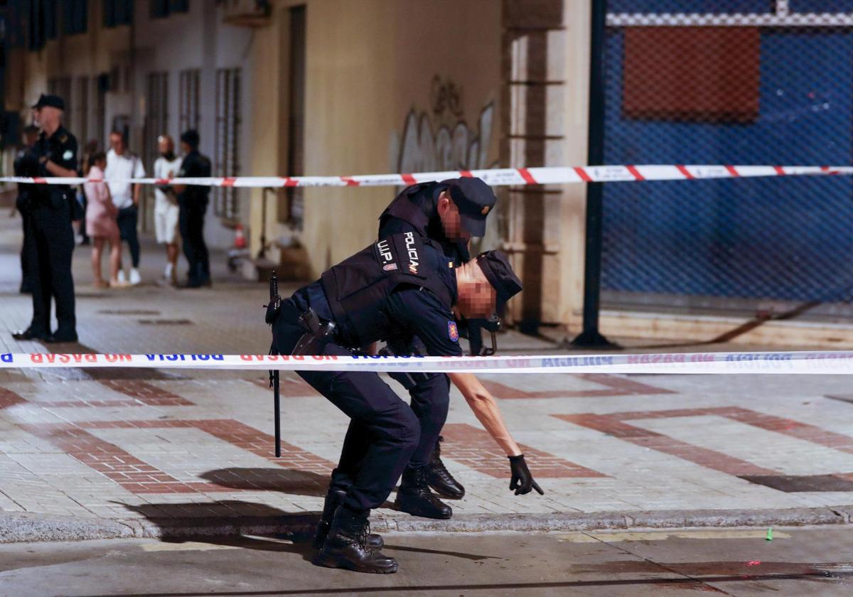 Efectivos de la Policía Nacional en la zona del tiroteo