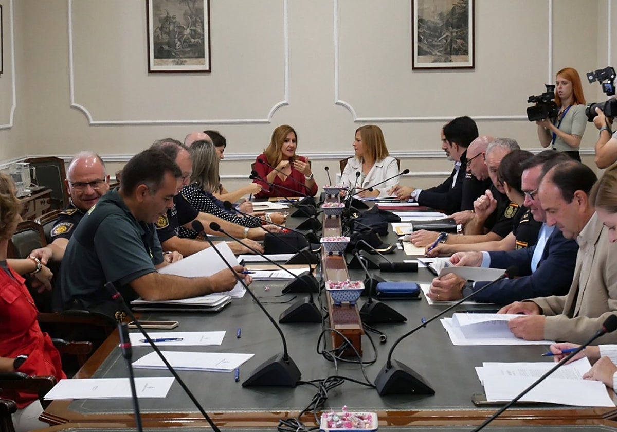 Imagen de la reunión de la Junta Local de Seguridad por el 9 d'Octubre en Valencia