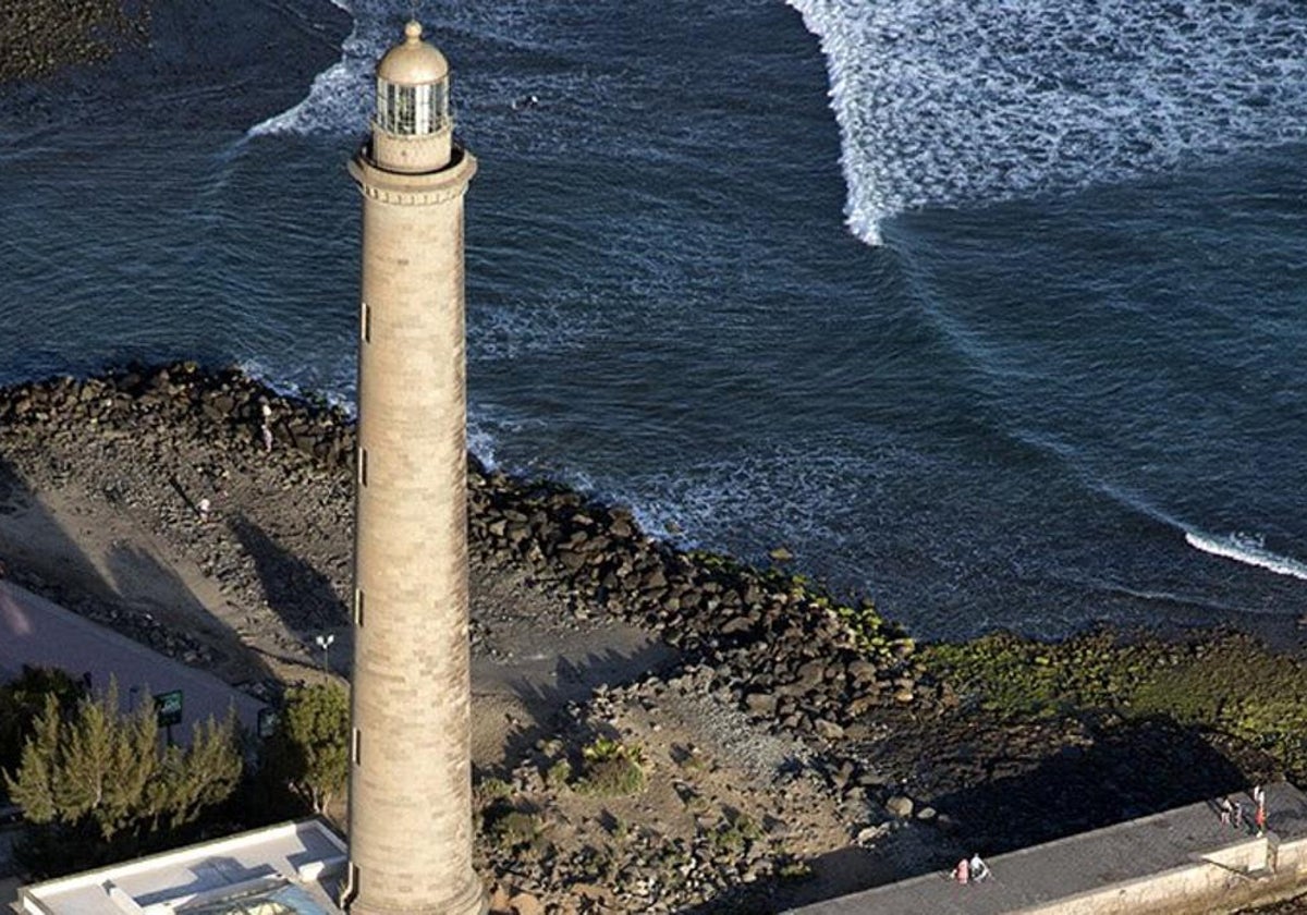 La Reserva Natural de Canarias con el faro más antiguo de las islas: dónde está y cómo llegar