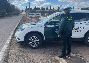 Detenido un ladrón escondido debajo de una cama tras entrar en una casa