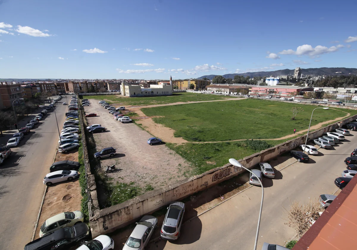 Panorámica de los terrenos de la antigua prisión del barrio de Fátima en Córdoba