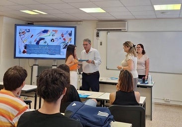 La Diputación de Alicante beca a veinte jóvenes universitarios como residentes en el Hogar Provincial