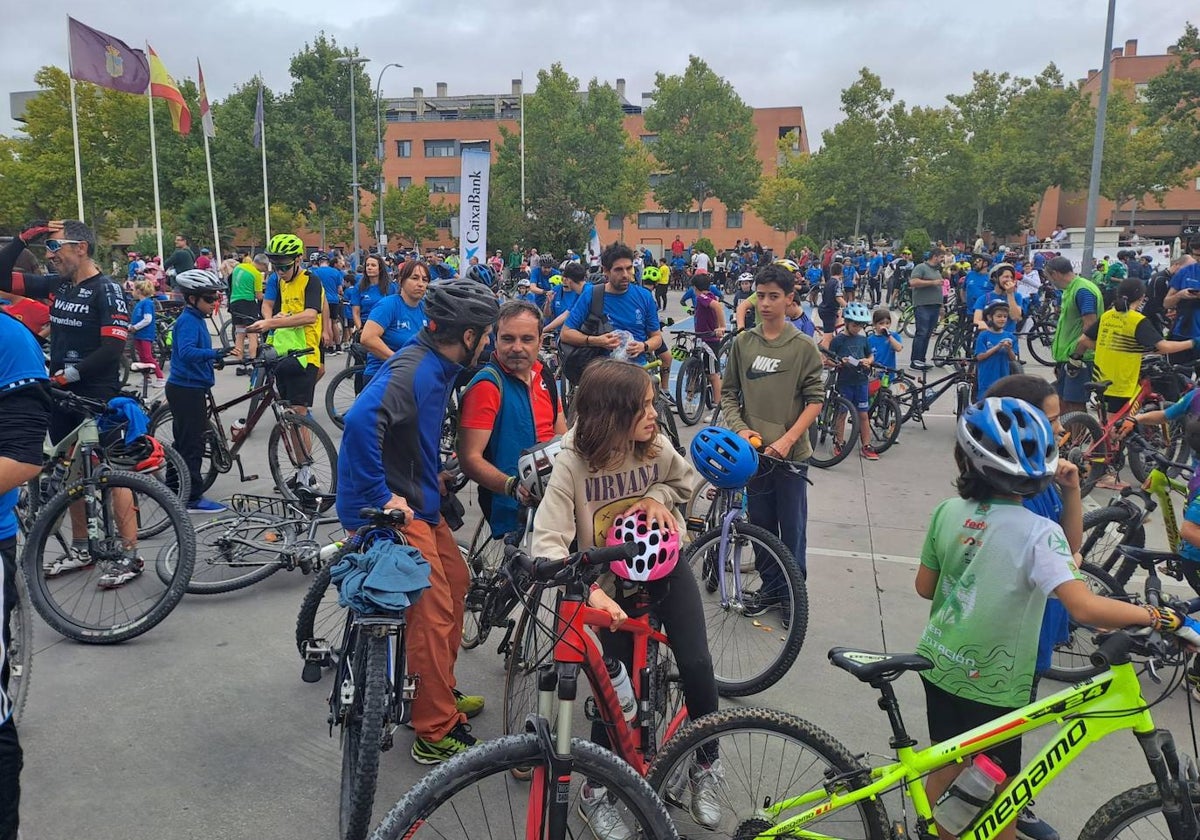 Algunos de los participantes en el Día de la Bicicleta en Guadalajara