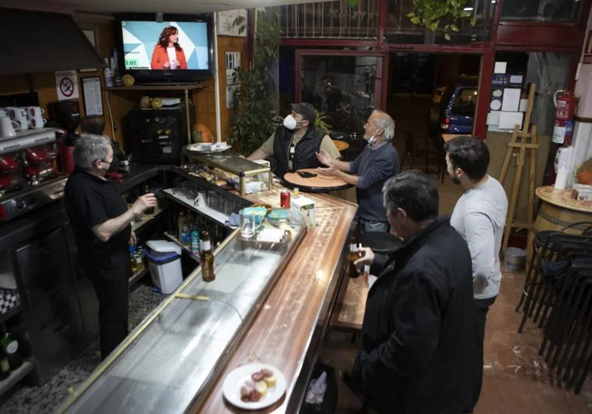 Interior de un bar de Madrid