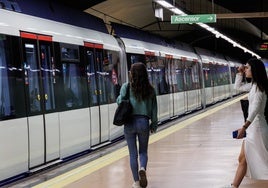 Interrumpida la circulación en la L9 de Metro hasta cuatro horas