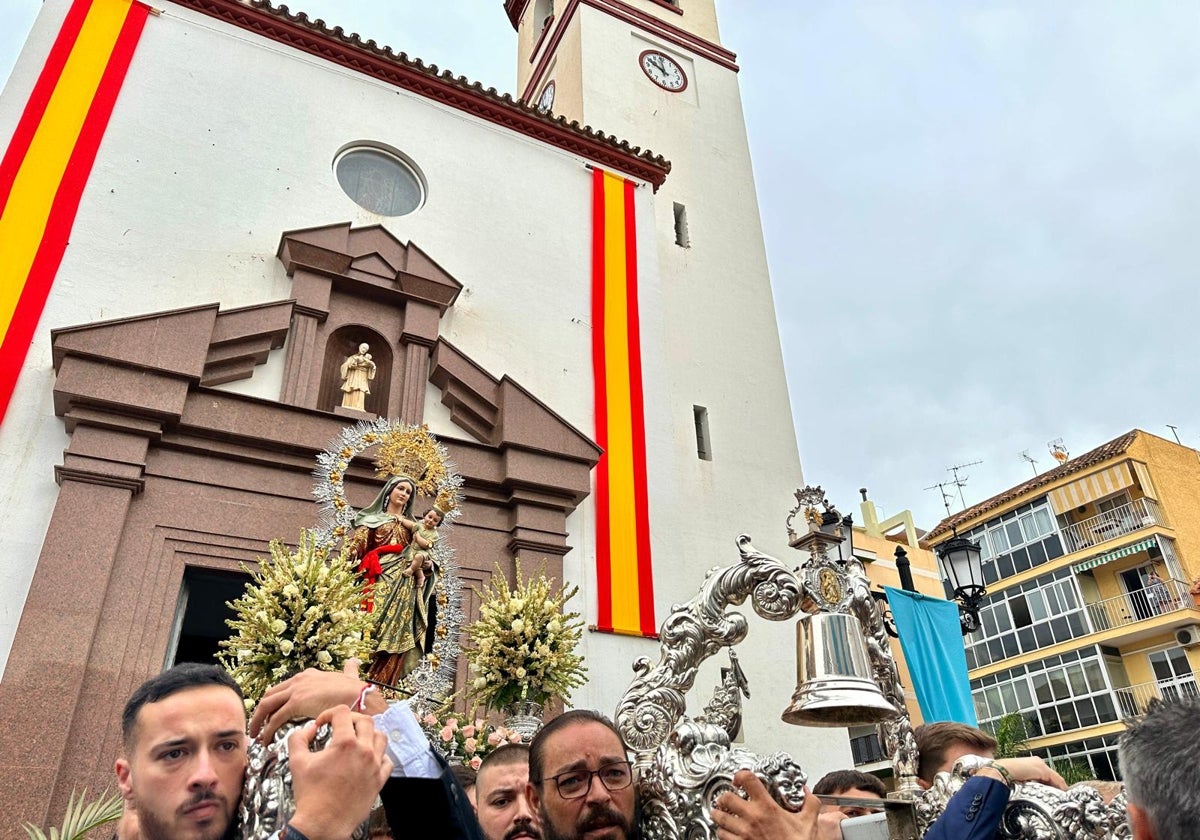 Procesión de la Virgen del Rosario en Fuengirola