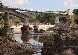 Madrid denuncia que aún no ha recibido las ayudas estatales por el desastre de la DANA, y ahora les abren expediente por rehacer los puentes