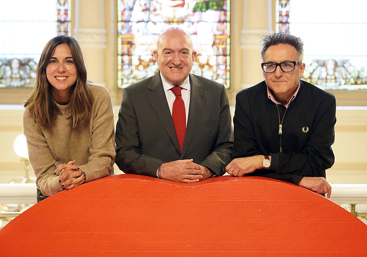 El alcalde de Valladolid, Jesús Julio Carnero; la concejala de Turismo, Eventos y Marca Ciudad, Blanca Jiménez, y el director del Festival, José Luis Cienfuegos, presentan la 69 edición de la Semana Internacional de Cine de Valladolid (Seminci)