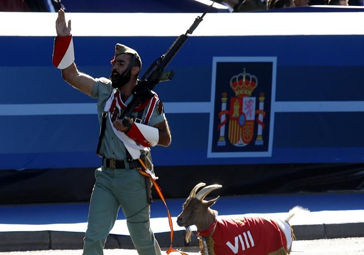 Desfile de la Legión con motivo del 12 de Octubre