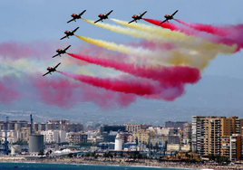 Estos son los aviones que iban a volar en el desfile aéreo del 12 de octubre en Madrid: lista completa de modelos