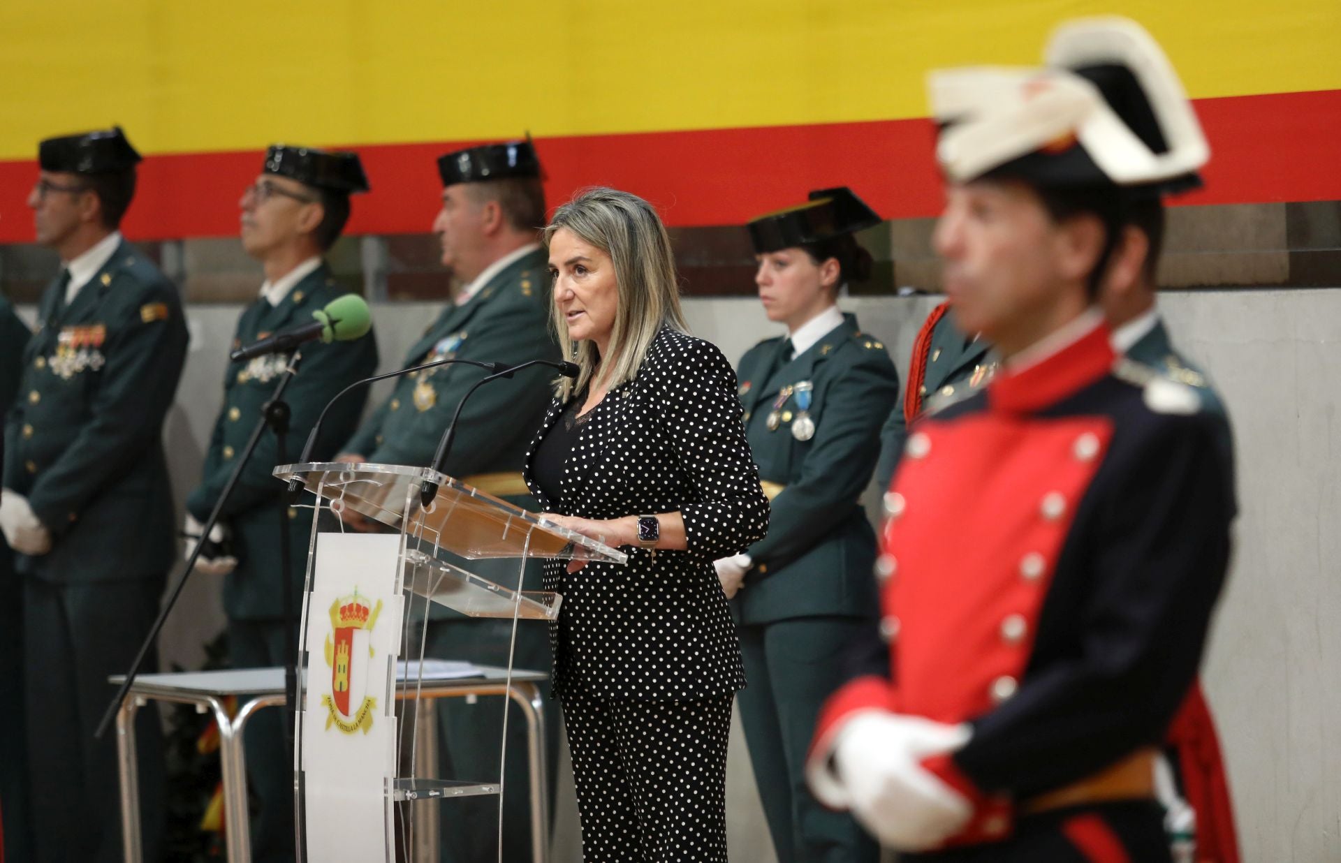 Las imágenes de la fiesta de la Guardia Civil, a cubierto