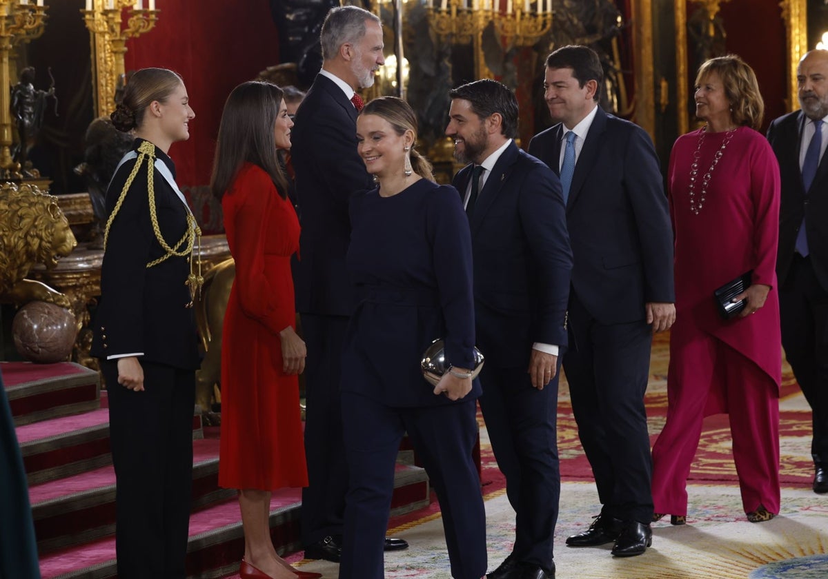 El presidente de la Junta de Castilla y León, en la recepción ofrecida por los Reyes con motivo del Día de la Fiesta Nacional