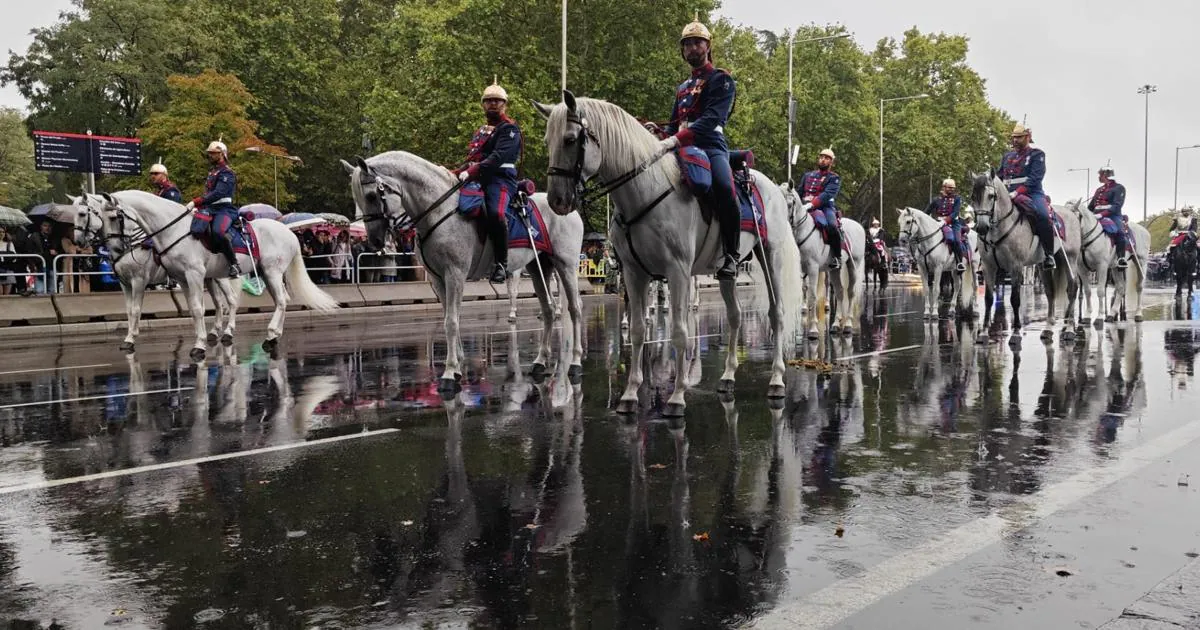 El desfile militar por el Día de la Hispanidad, en imágenes (1/1)